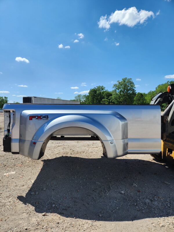 2017-2022 Ford Super Duty F350 F450 F550 8' Dually Bed