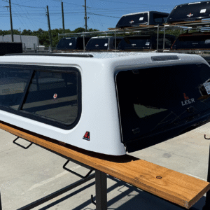 2019 Chevy Silverado 1500 5'8" Truck Cap – GAZ Summit White – Multiflex Tailgate, Slider Windows, Thule Tracks