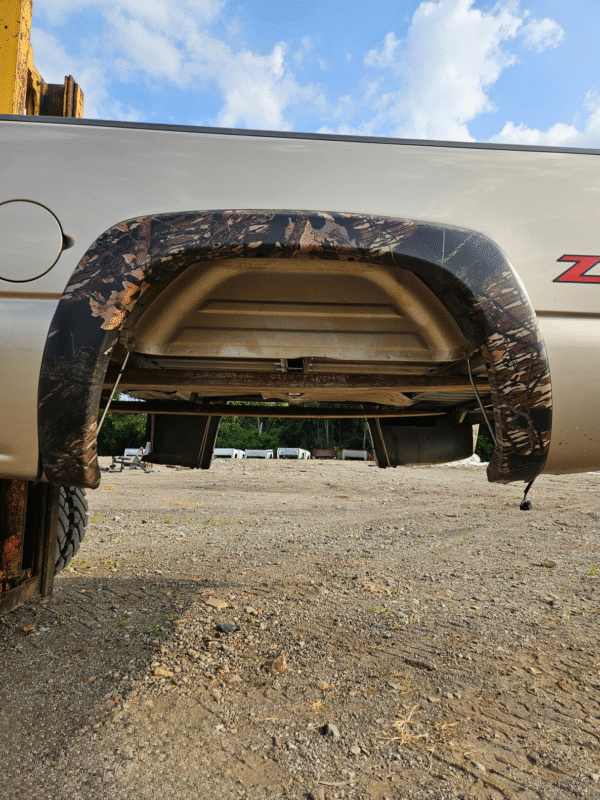 1999-2007 Chevrolet Silverado / GMC Sierra 1500 5' 8" Short Truck Bed - Image 5