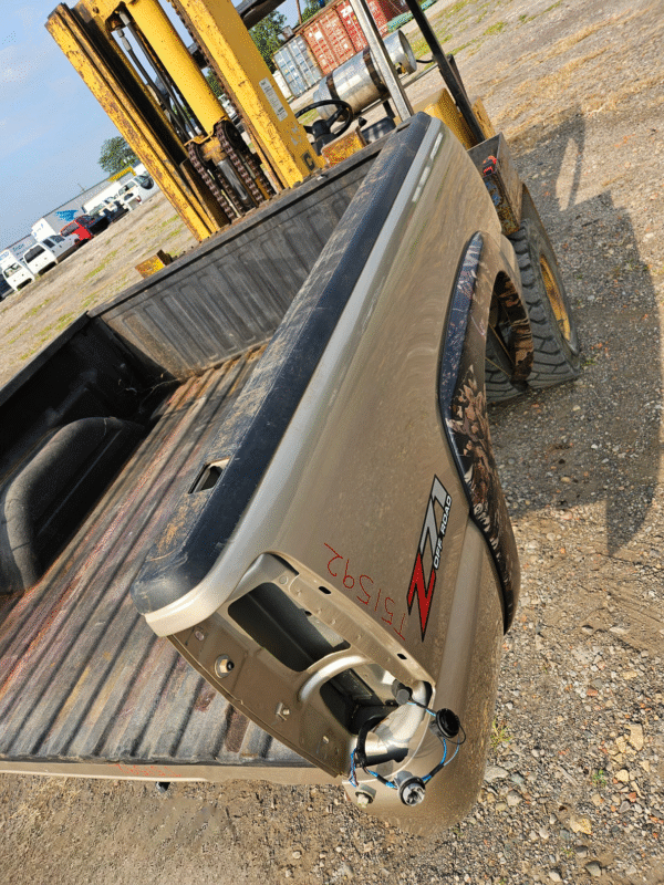 1999-2007 Chevrolet Silverado / GMC Sierra 1500 5' 8" Short Truck Bed - Image 2