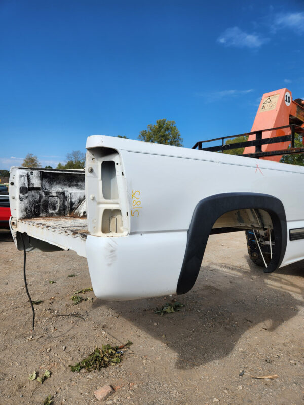 1999-2007 Chevrolet Silverado / GMC Sierra 1500 2500 3500 HD 6' 6" Short Truck Bed - Image 9
