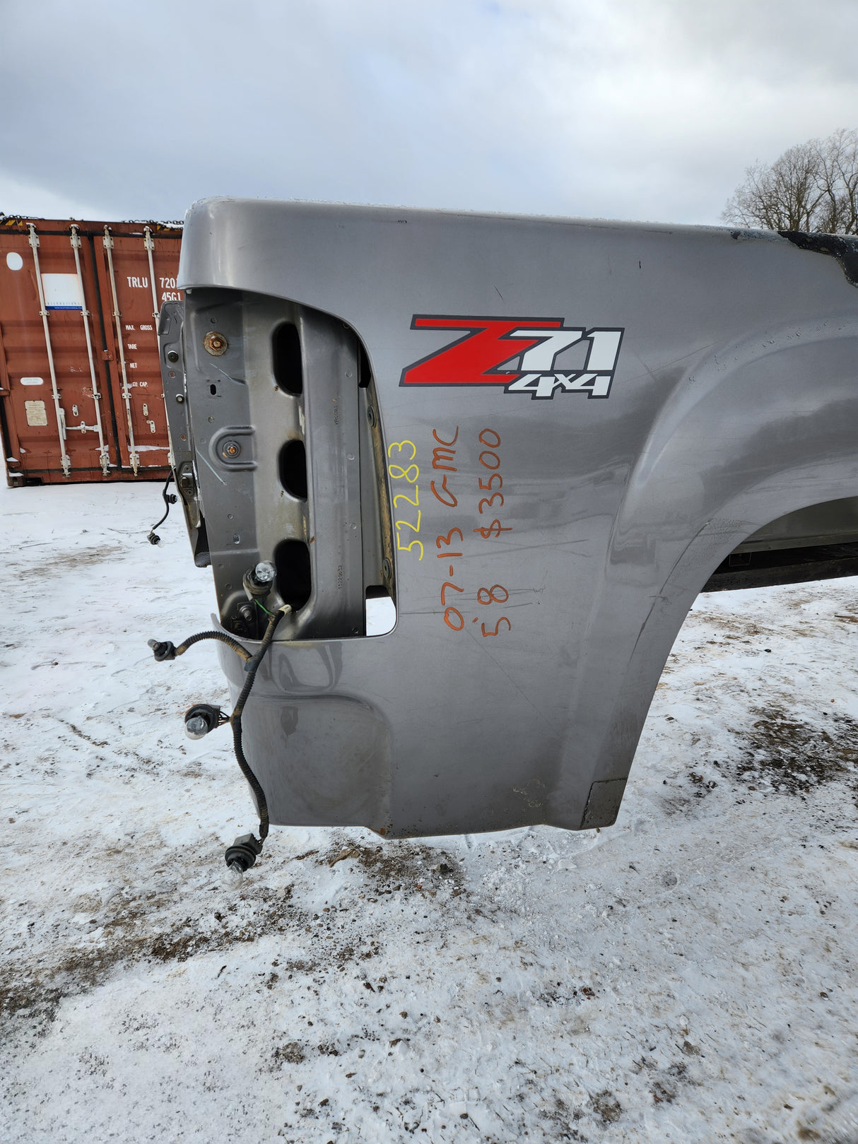 2007-2013 GMC Sierra 1500 5' 8" Short Truck Bed - Image 4